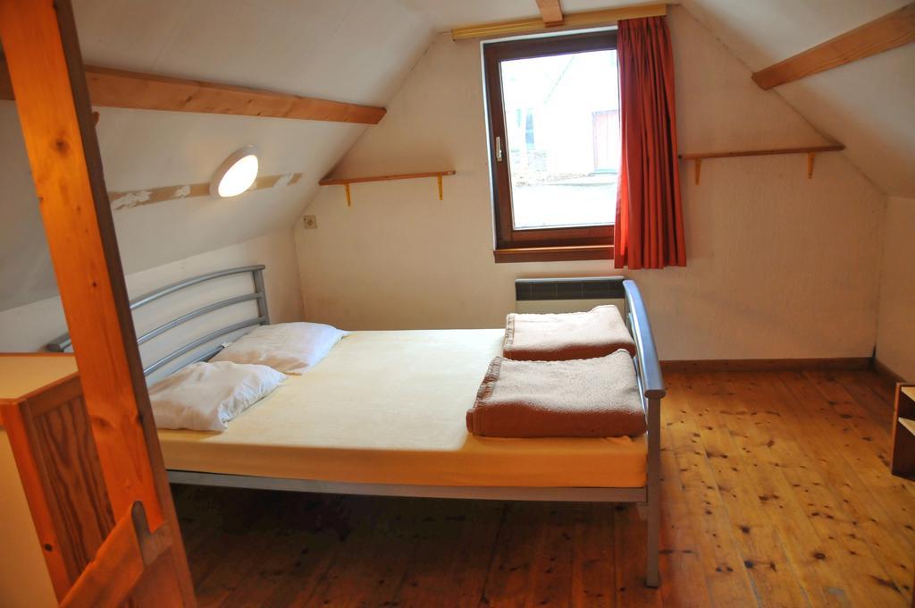 Hotel Les Doyards Vielsalm Pokoj fotografie